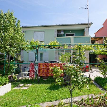Apartments Ruzica Banjol Exterior foto