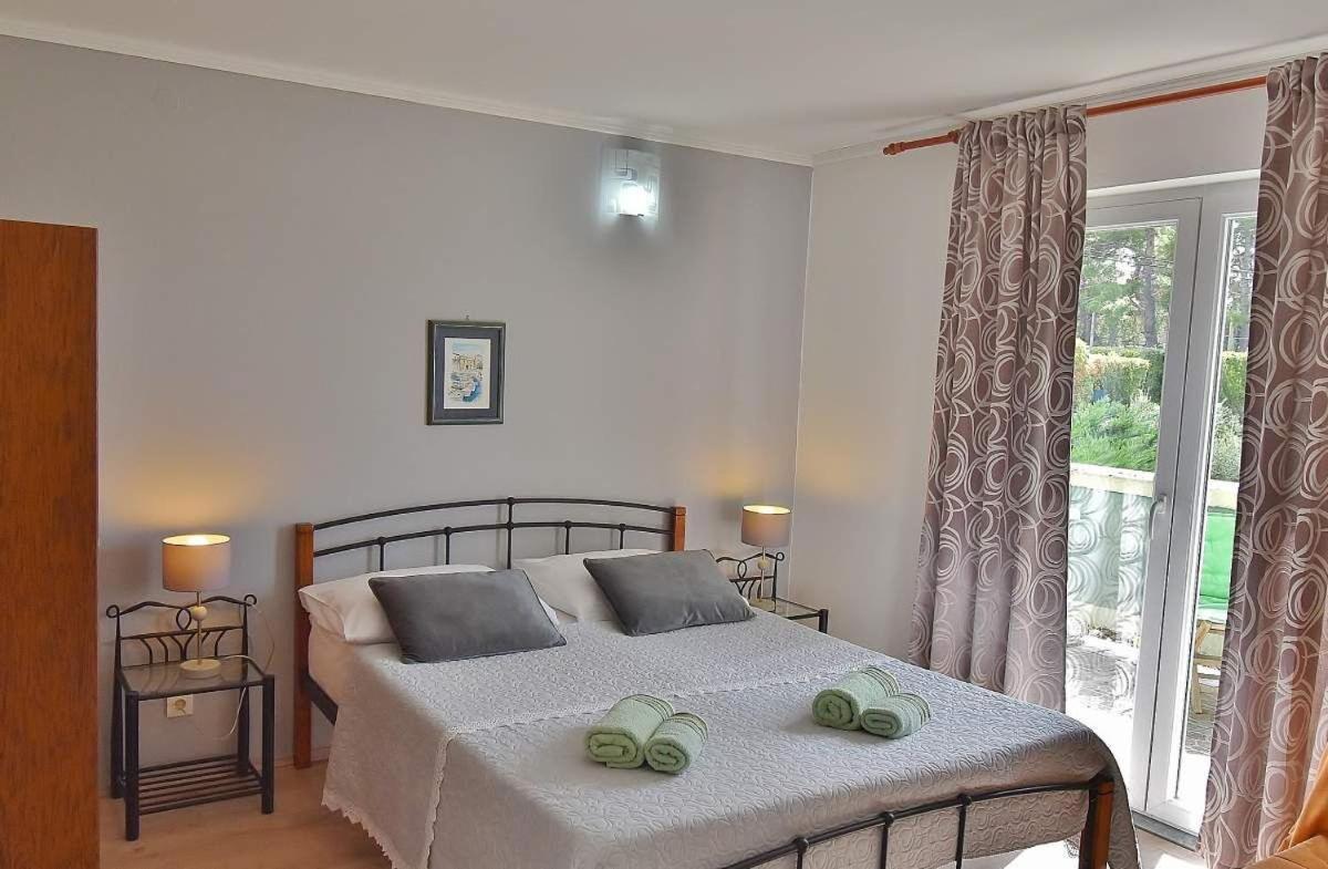 Apartments Ruzica Banjol Exterior foto
