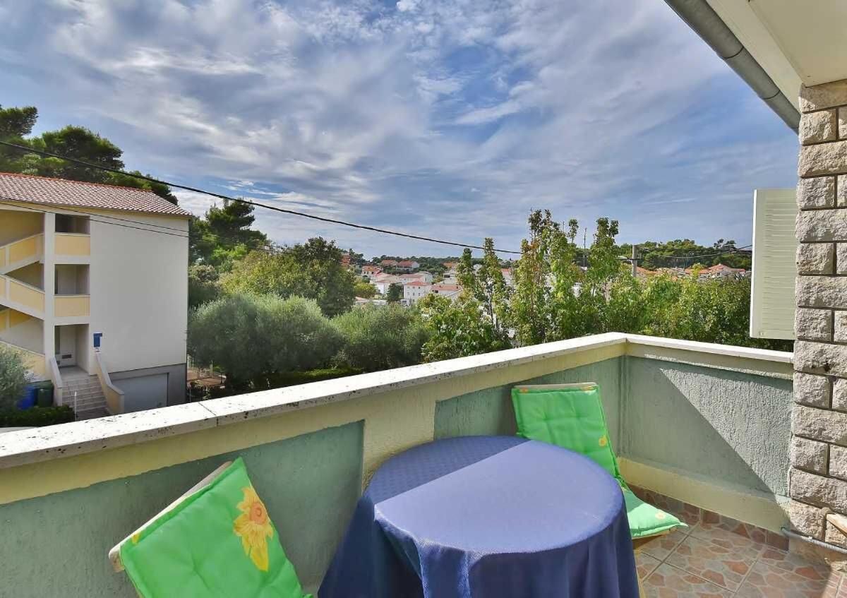 Apartments Ruzica Banjol Exterior foto
