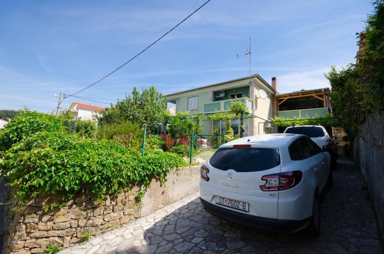 Apartments Ruzica Banjol Exterior foto